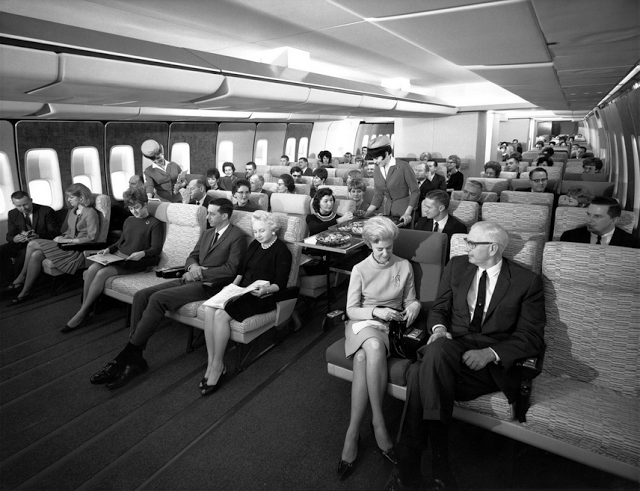 economy-class-seating-on-a-pan-am-747-in-the-late-1960s-png
