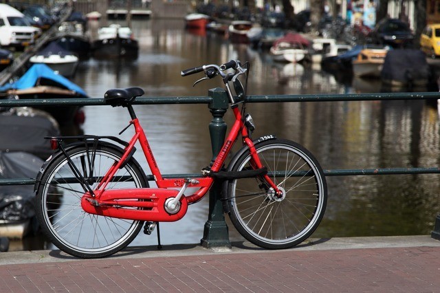 Schiphol Aims to Promote Commuting by Bicycle