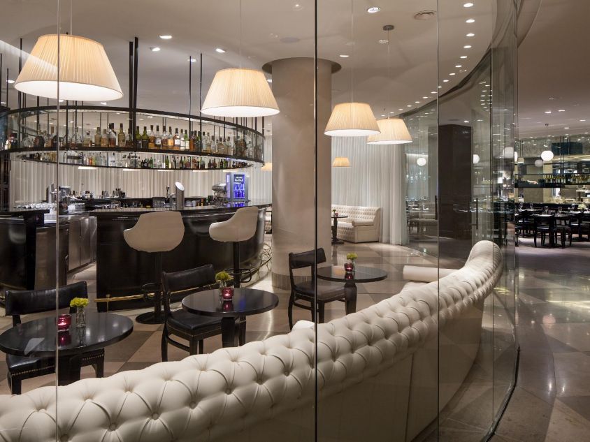 Crowne Plaza Hotels & Resorts Opens First Hotel in Hungary 1 Crowne Plaza