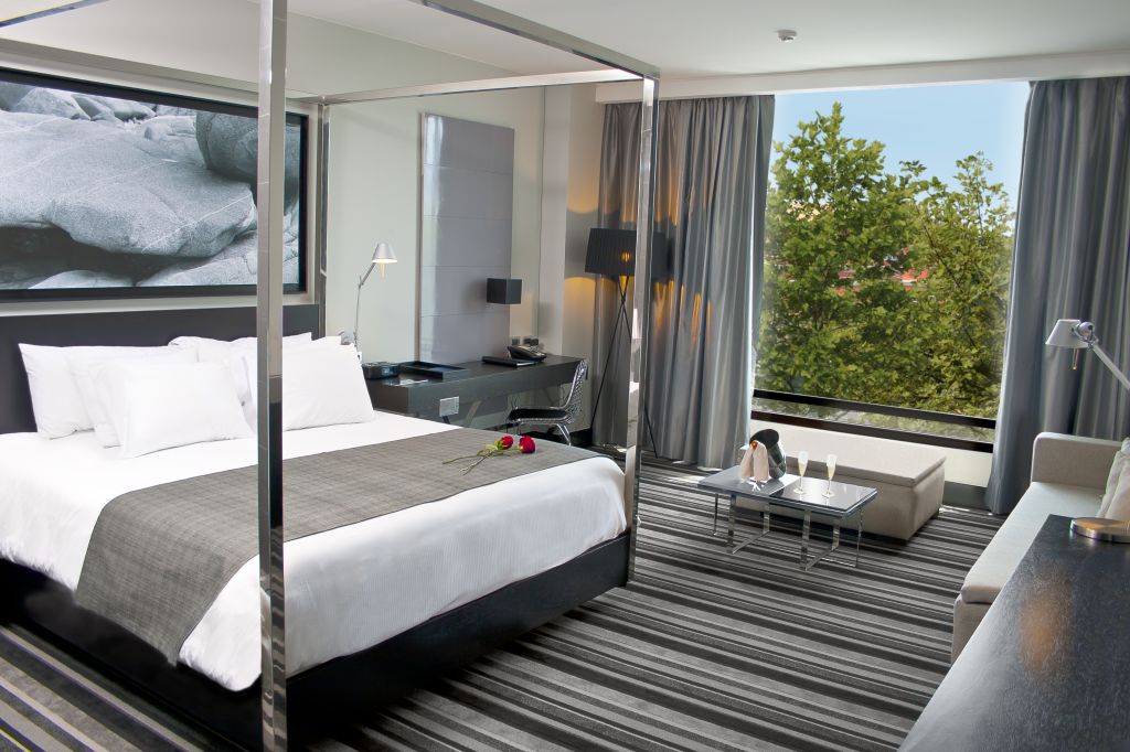 Radisson and Jin Jiang Launch First Co-Branded Hotel 1 Radisson