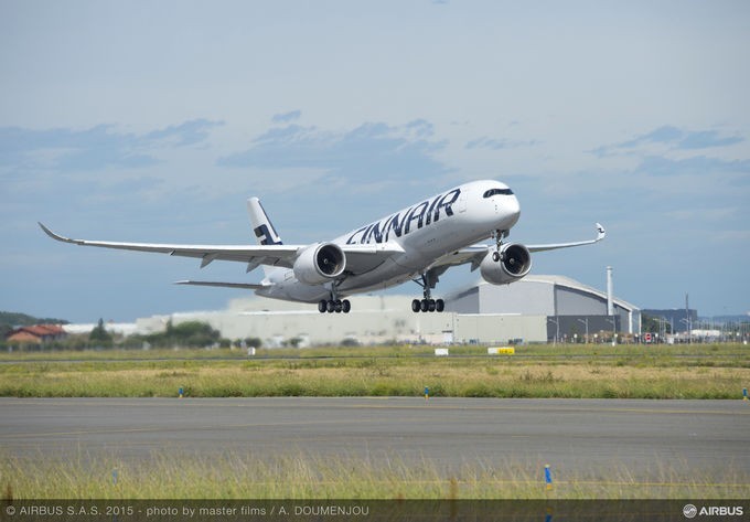 csm A350 XWB FINNAIR FIRST FLIGHT 03 d7c3b56a1d