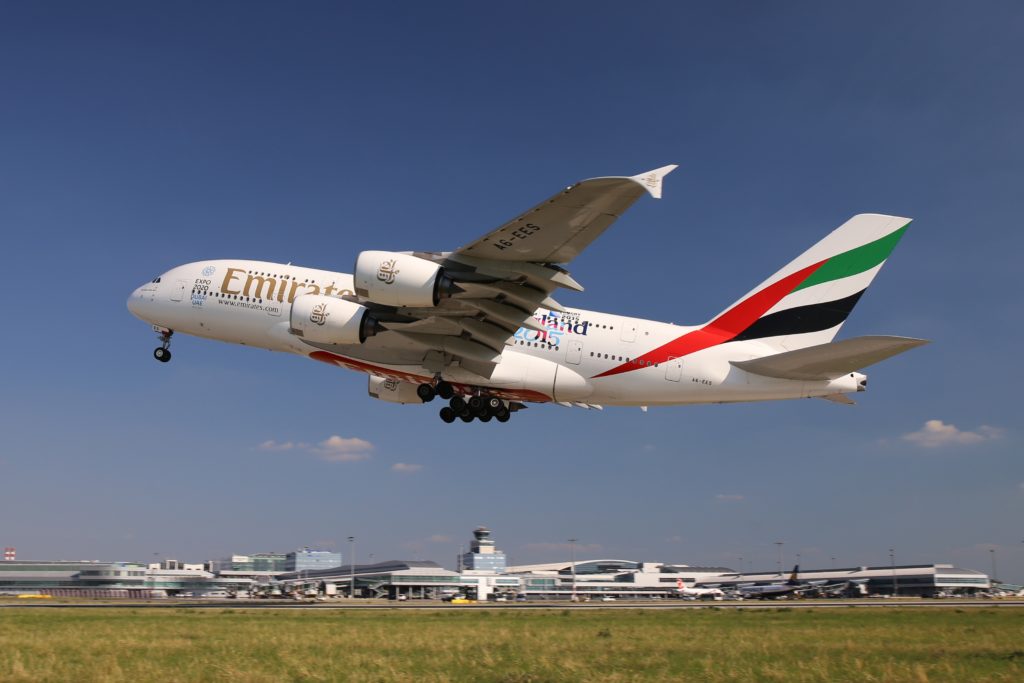 Emirates Restarts Flights to Mexico City via Barcelona