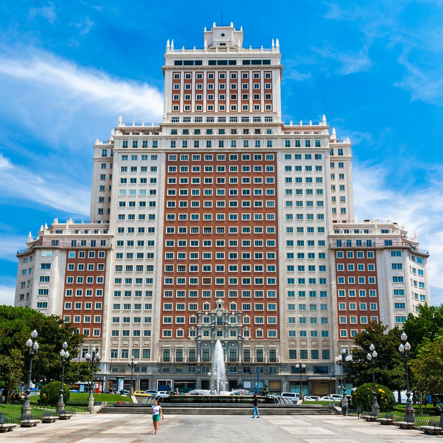 RIU to open a hotel of its urban line in Madrid 1 Edificio España G