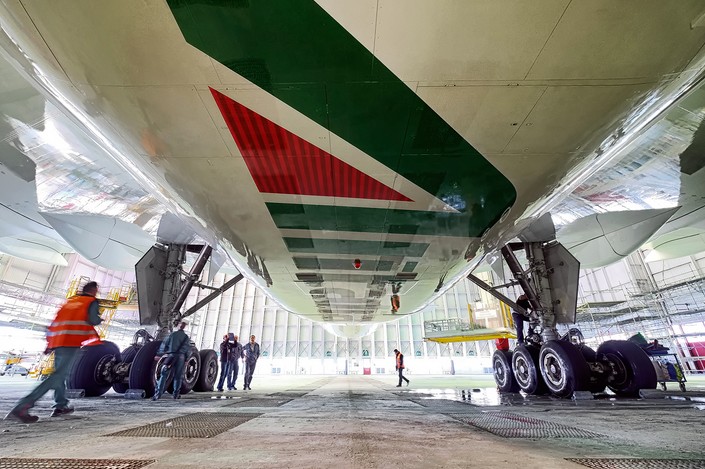 Alitalia Launches Partnership with Booking.com