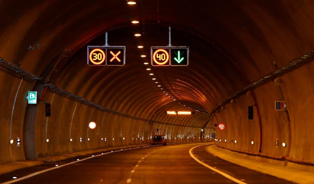 la aldea tunnel