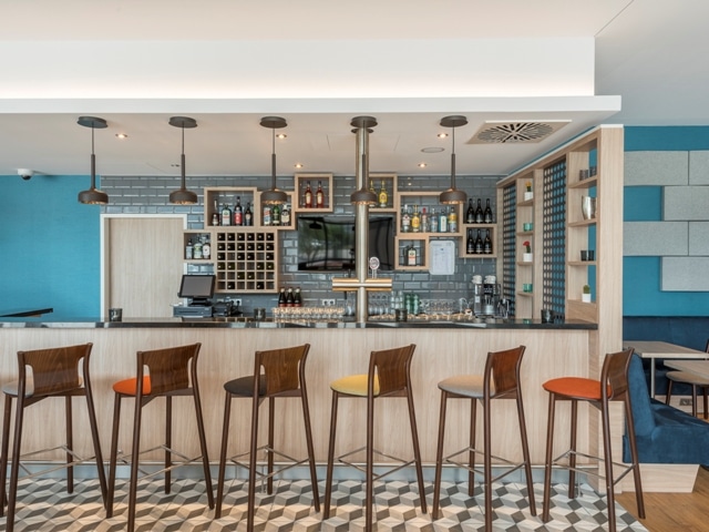 IHG signs a Holiday Inn hotel in Dehradun 1 qfbex bar 5583 a 2048