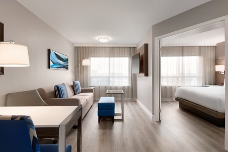 Embassy Suites by Hilton Opens by Toronto Airport