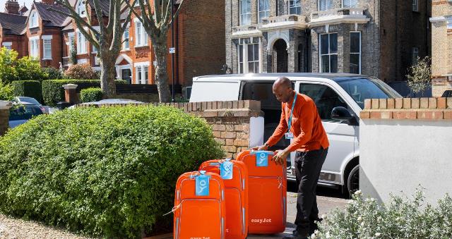 easyJet Offers Check-In Luggage Service