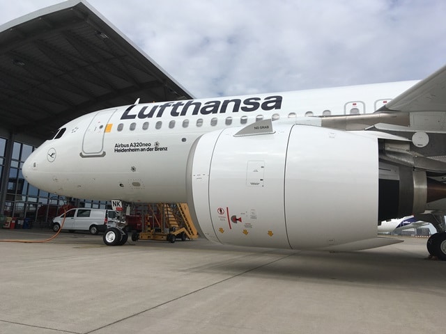 Lufthansa received another brand new A320neo