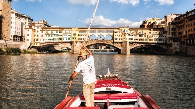Four Seasons Hotel Firenze Offers Cruises on 150-Year Old Boat