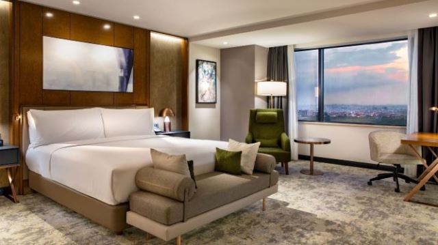 Hilton Expands Turkey Portfolio 1 HHR IstanbulMaslak King Guest Room HR