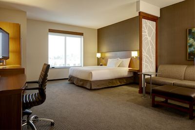 Hyatt Place Opens in Tampa Bay 1 HyattPlaceTampaWesleyChapel guestroom copy