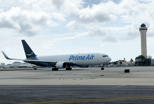 Hawaiian Airlines Partners with Amazon to Operate Freighter Aircraft