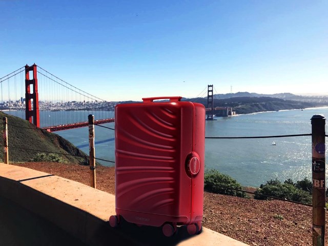 AI-powered Autonomous Driving Suitcase Launches