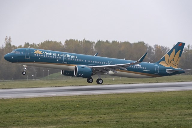 Vietnam Airlines Takes Delivery of First Airbus A321neo