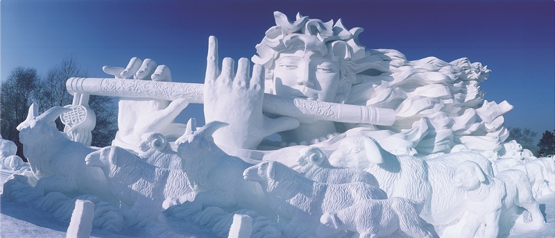 2 Snow sculpture