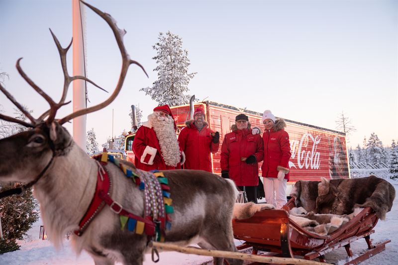 Coca-Cola Christmas Truck Makes a Historical Stop on the Arctic Circle
