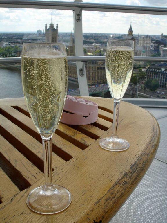 ChampagneLondonEye 1