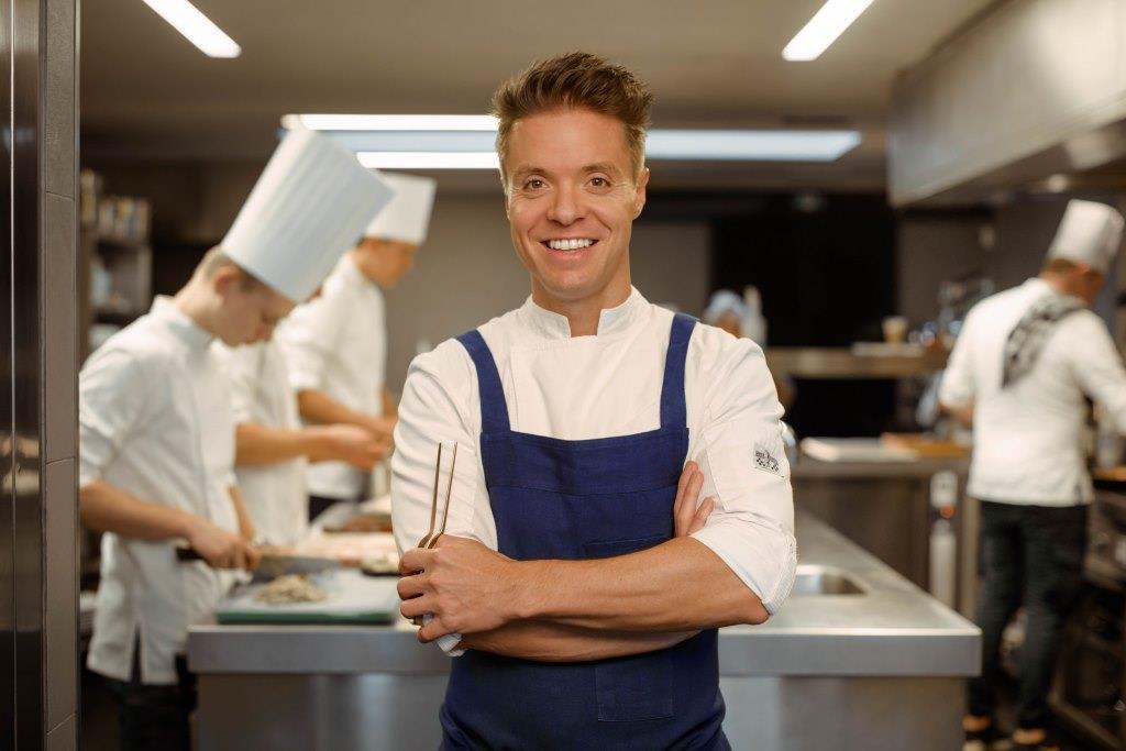 Chef Thierry Theys Presents Menu on Board of Brussels Airlines