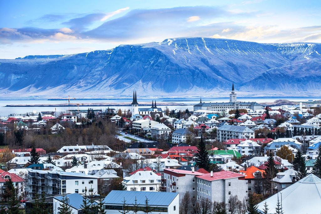 airBaltic Offers Flights to Reykjavik