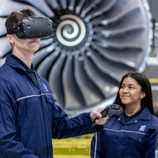 Qatar Airways Partners with Rolls-Royce to Test VR Tool