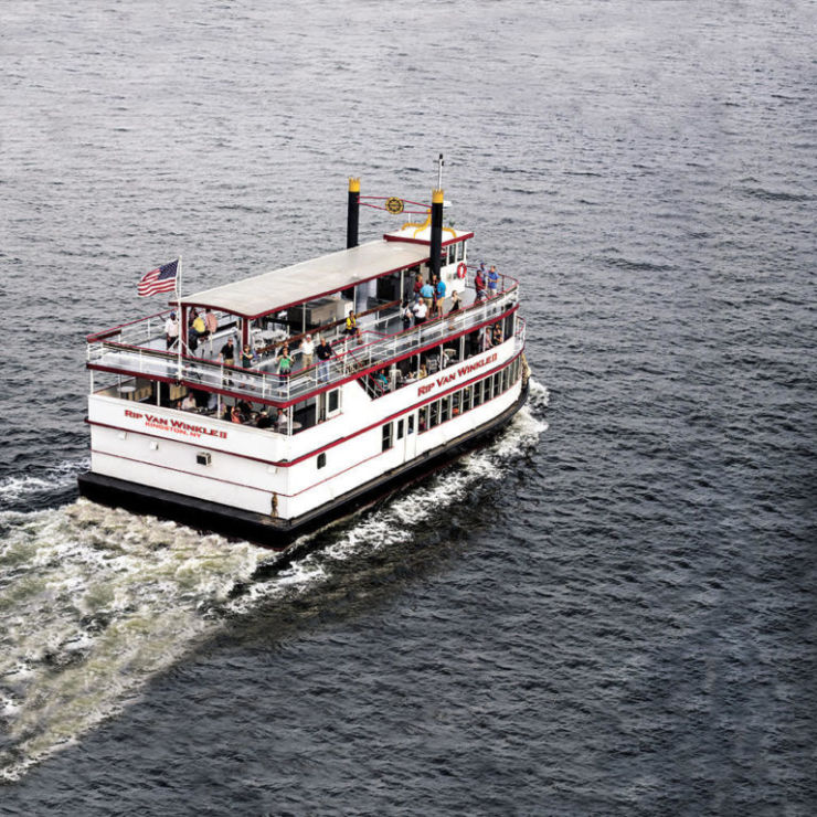 hudson river cruises overnight from new york