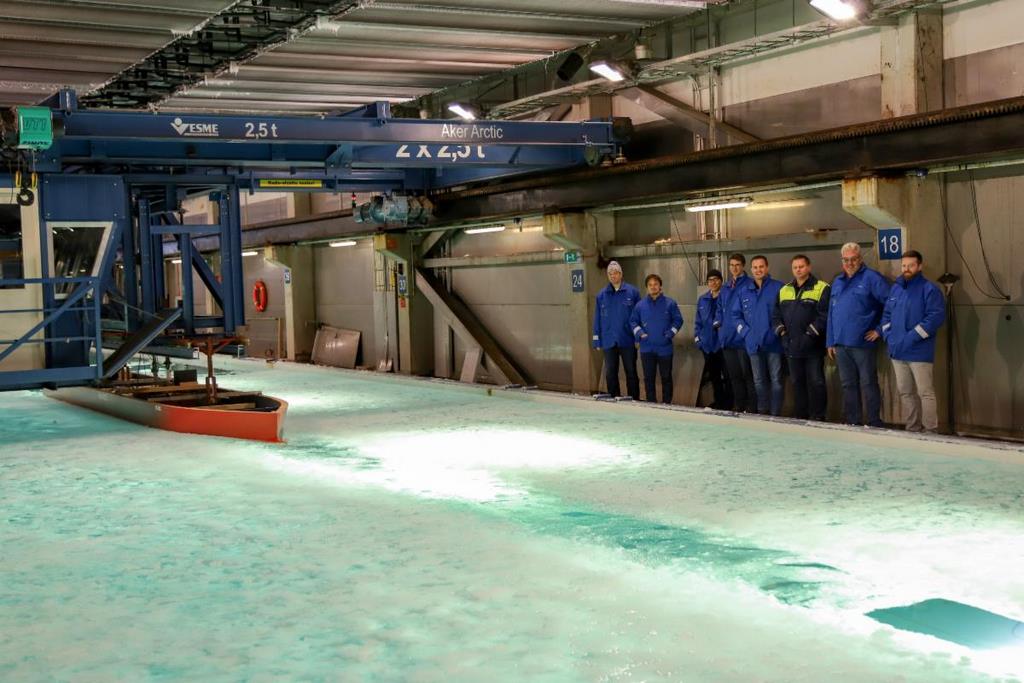 Seabourn Venture Ice Tank Test