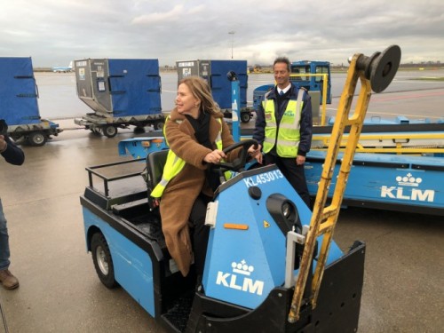KLM to Use Electric Vehicles and Equipment around the Airport