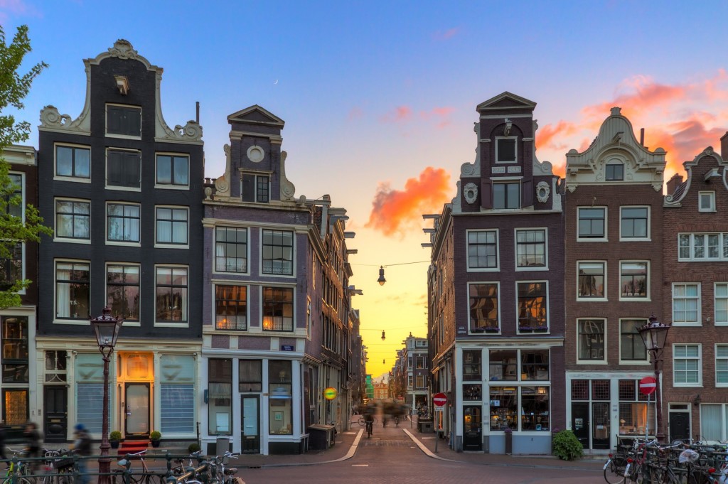 Booking.com Launches New Pilot App CityBook in Amsterdam, London and Paris