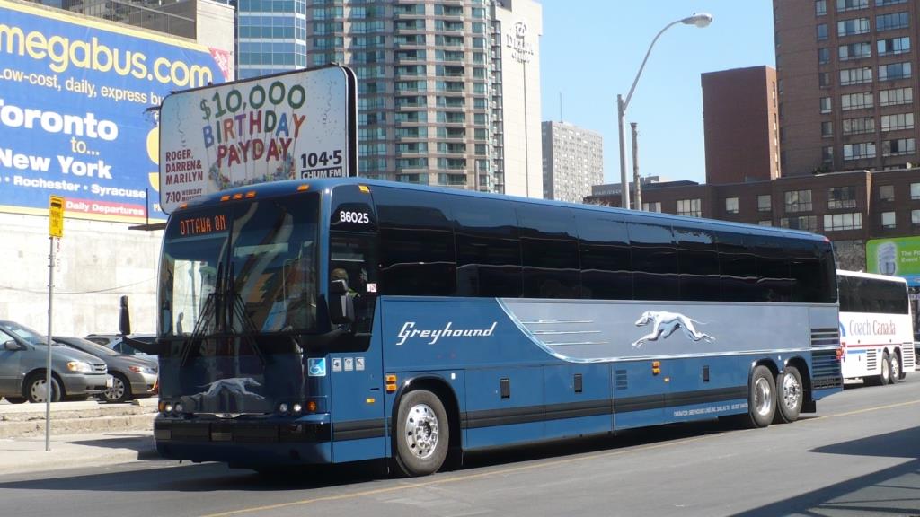 Greyhound Lines to Require Customers Wear Face Covering Onboard