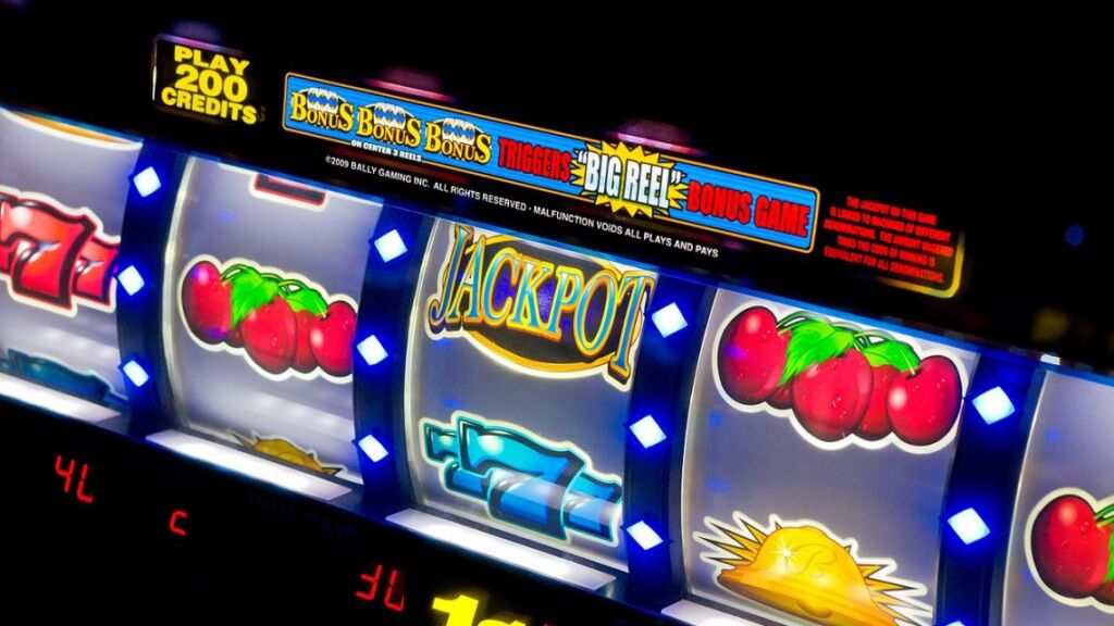 Reasons Why You Should Play Direct Slot Games