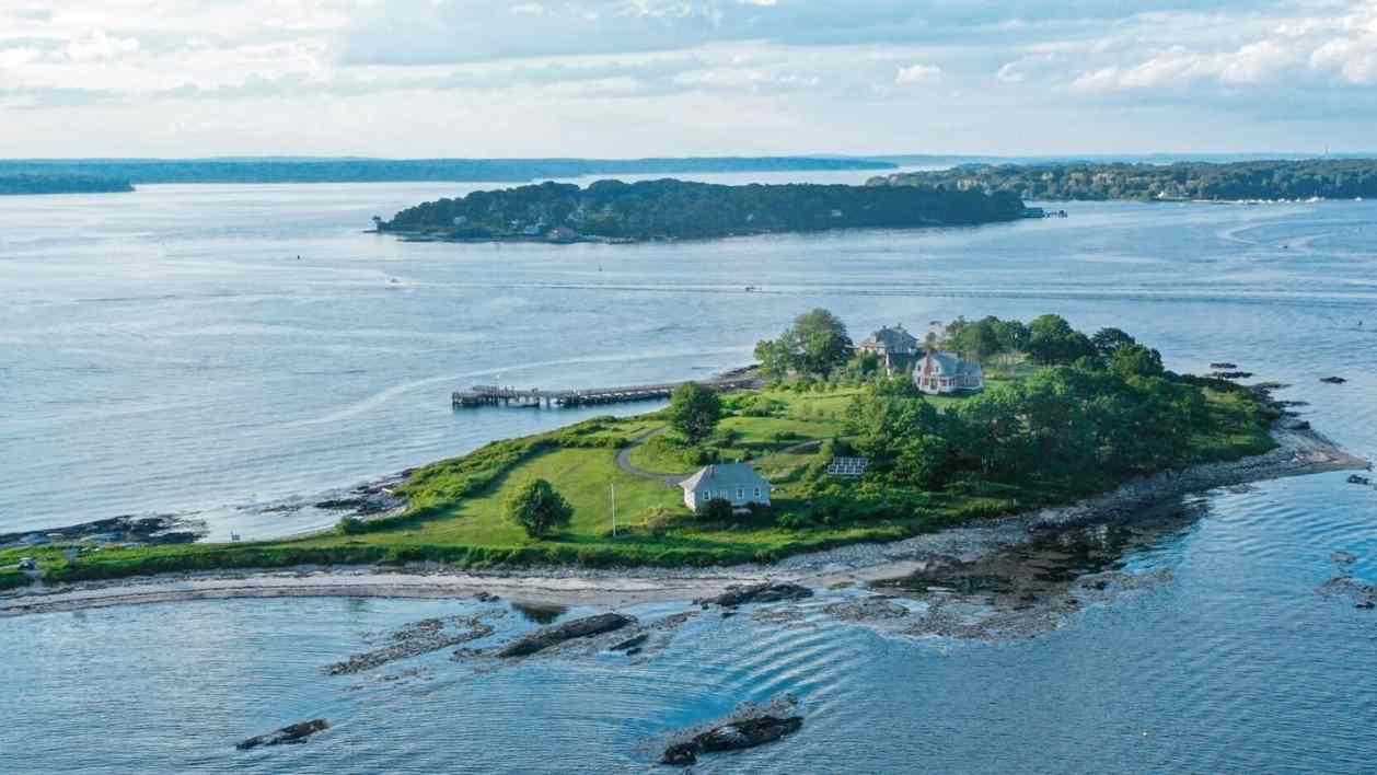 Private Island in Portland – Ready for Rent