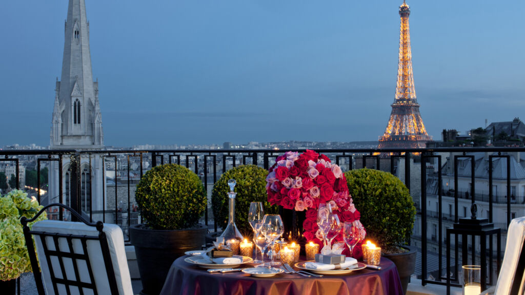 Four Seasons Hotel George V Offers Tree Michelin-starred Dinner Home Delivery