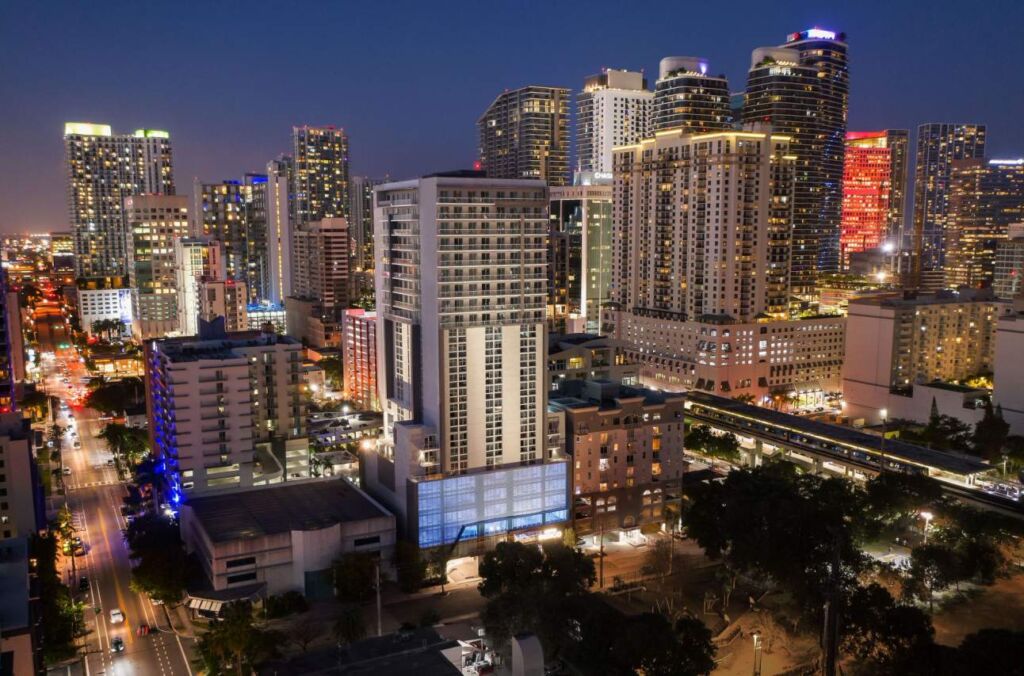 Hotel Indigo Miami Brickell Opens