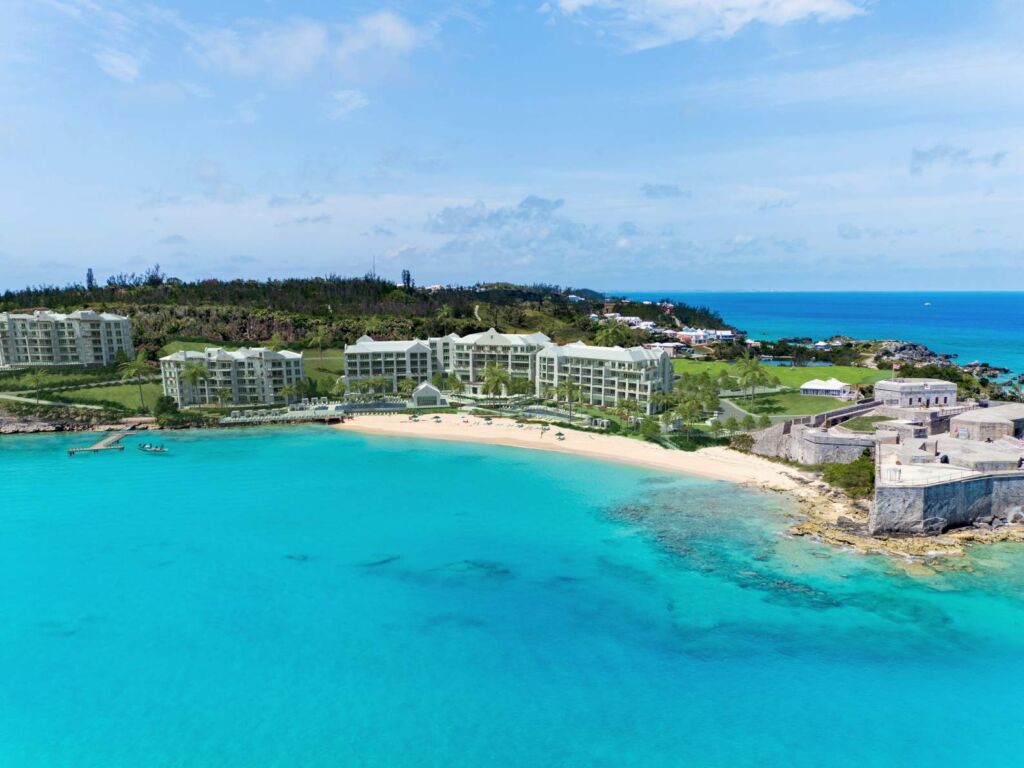 St. Regis Opens Resort in Bermuda