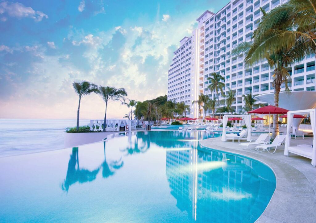 Hilton to Open Three Beachfront Resorts in Mexico