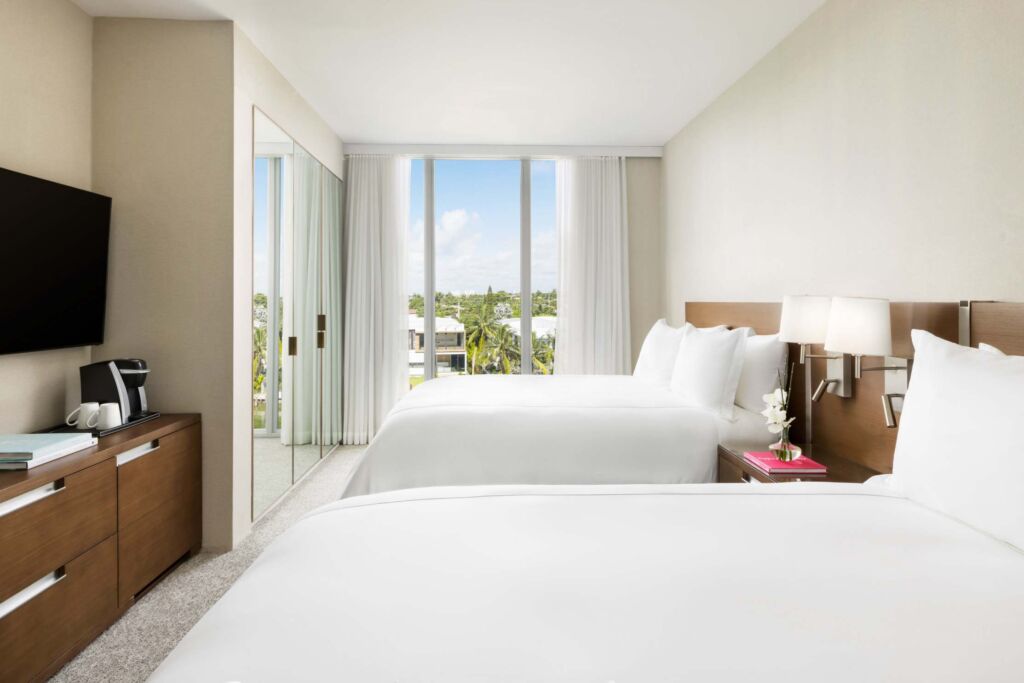 New Luxury Hotel Opens in Miami Beach