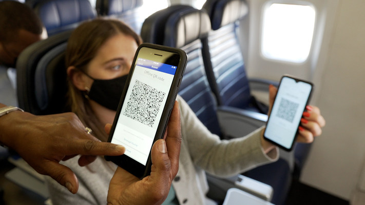 United Introduces PayPal QR Codes as Inflight Payment Option