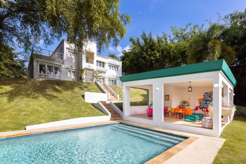 King of Reggaetón, Daddy Yankee, Becomes Puerto Rico’s latest Airbnb Host