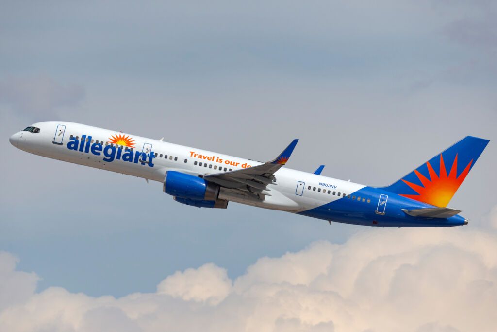 Allegiant Air Orders Up to 100 737 MAX Jets