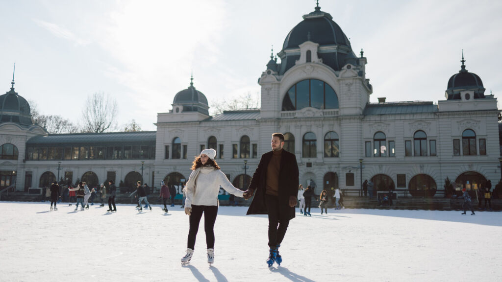 Four Seasons Hotel Gresham Palace Budapest Offers Wonderful Winter Getaway
