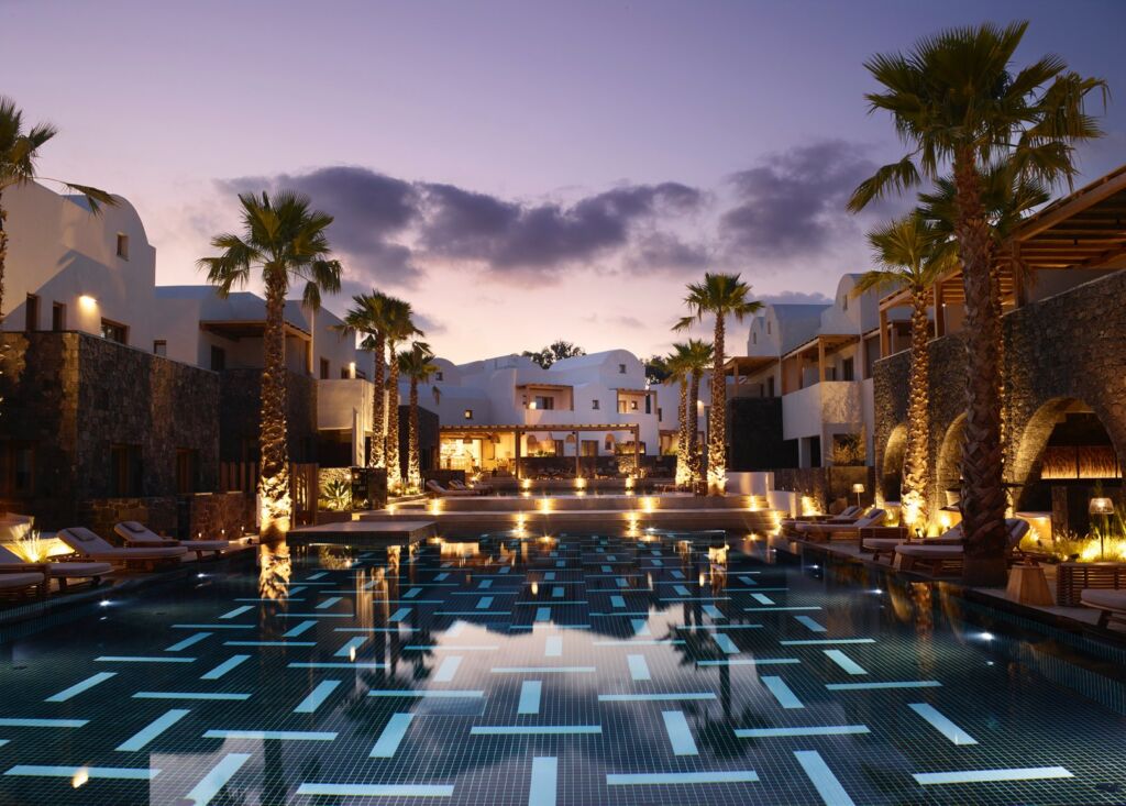 New Luxury Resort Opens in Santorini