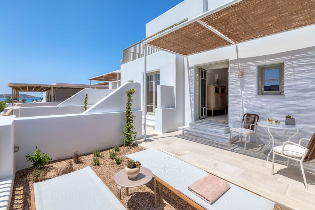 New Luxury Resort Opens on Paros Island