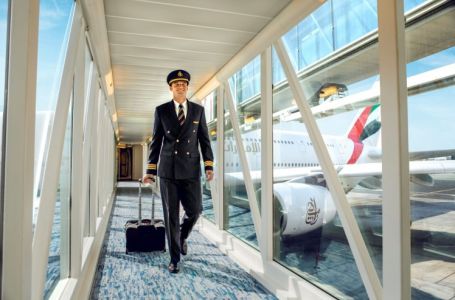 first officer emirates