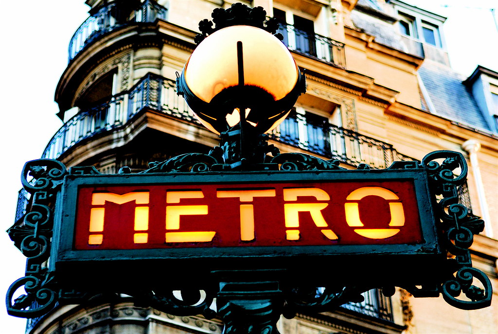 The Paris Metro Will Put an End to the 122-Year History of Paper Tickets
