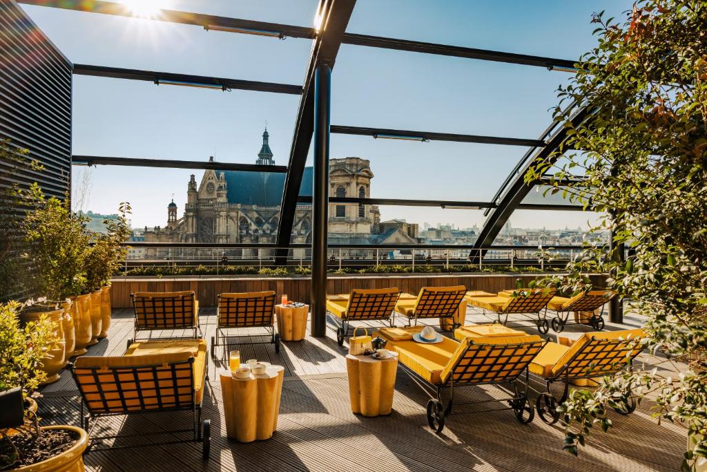 5 New 5-Star Hotels in Paris