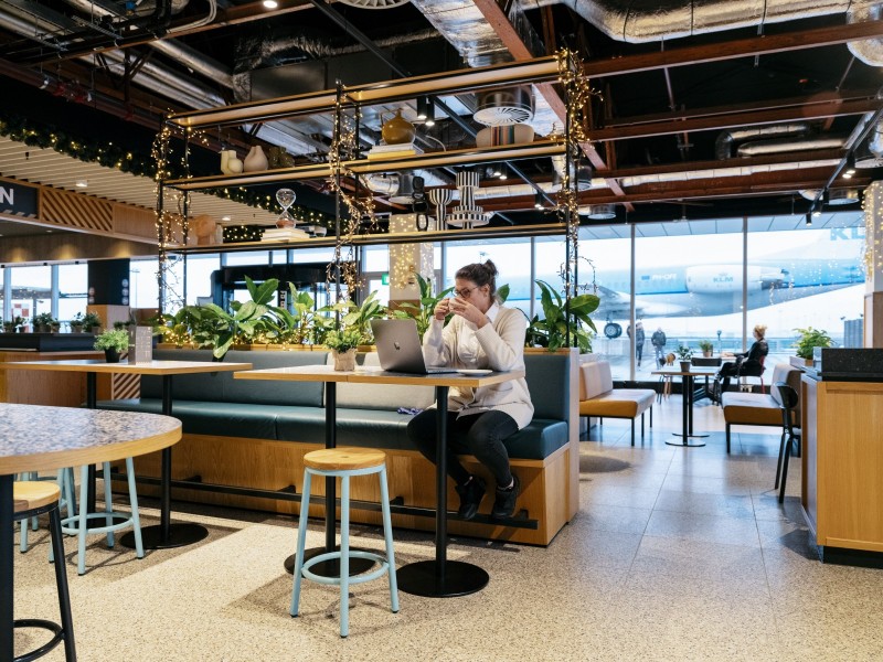 New Lounge in Schiphol Opens Its Doors 1 lounge in Schiphol