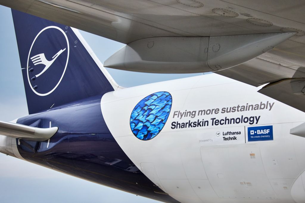 Lufthansa Develope Innovative AeroSHARK Surface Technology