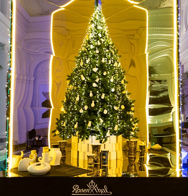 Rosenthal Creates Unique Christmas Tree for Anantara in Rome
