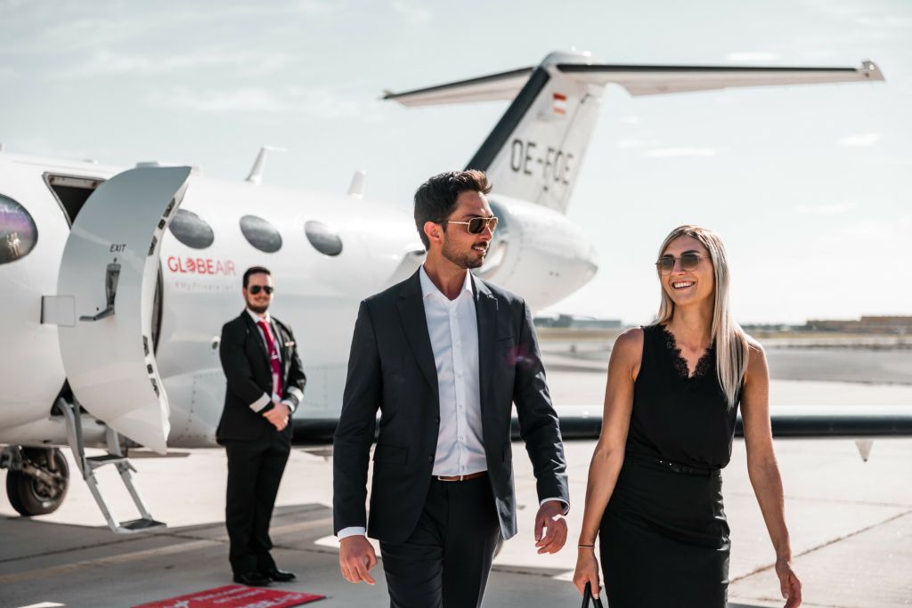 How to Use Cryptocurrencies to Book a Private Jet Charter